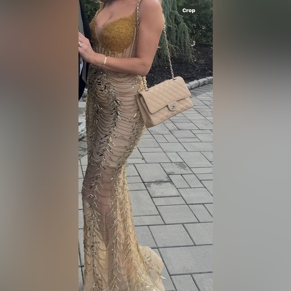 Elegant Gold Evening Gown - Picture 2 of 3
